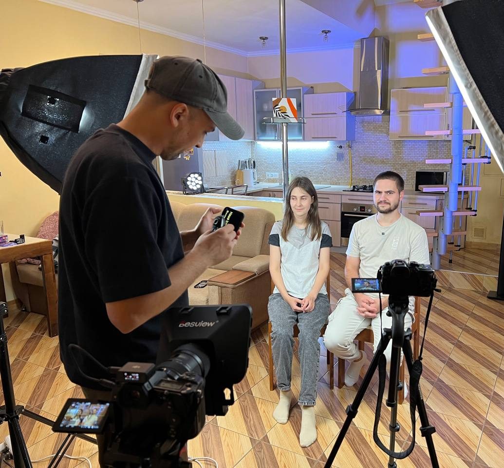 Як мені поділитися історією?